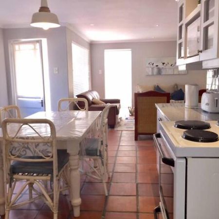 Meerhuis Cottage Langebaan Buitenkant foto